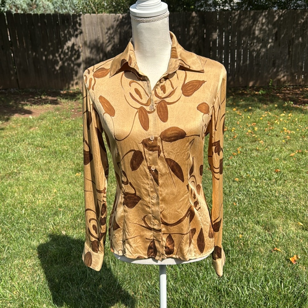 Etcetera tan floral long sleeve button down silk top 2